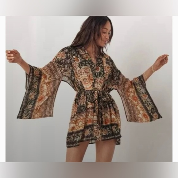 Spell Other - Spell Floral Kimono Robe in Black and Orange